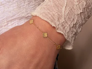 Klavertjes armband goud